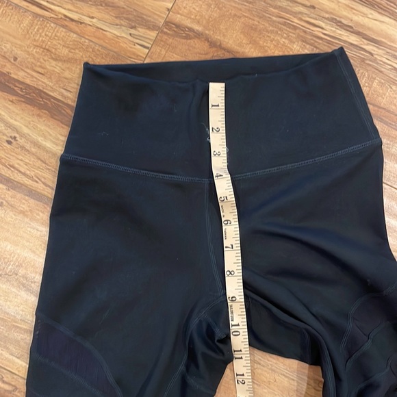 Fabletics black mesh inserts leggings, XS - Picture 4 of 5
